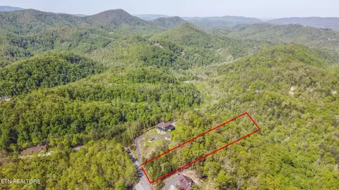 9 Stackstone Rd, Sevierville, TN 37862 photo 3