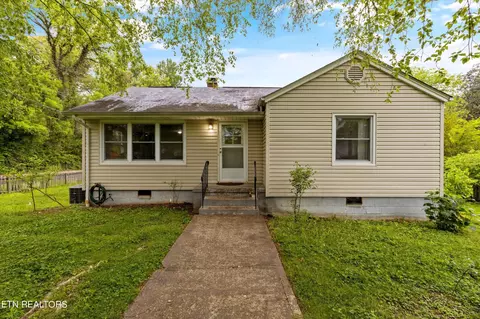 403 Woodlawn Pike, Knoxville, TN 37920