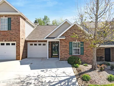 6950 La Christa Way, Knoxville, TN 37921