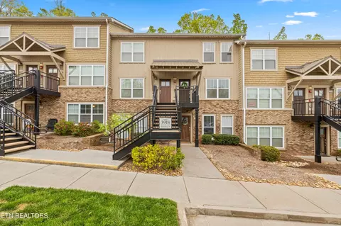 3918 Cherokee Woods Way #207, Knoxville, TN 37920