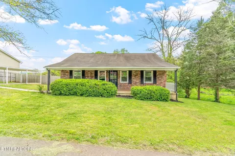 2526 Fenwood Dr, Knoxville, TN 37918