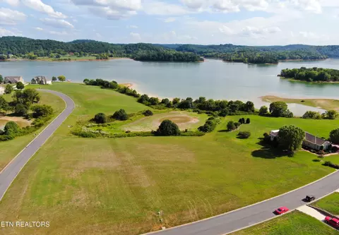 10017 Nautical Pt, Mooresburg, TN 37811
