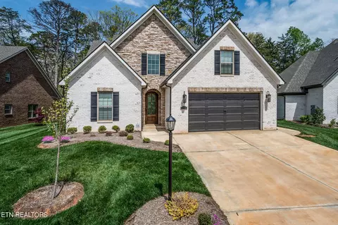 1454 Bronze Ln, Knoxville, TN 37922