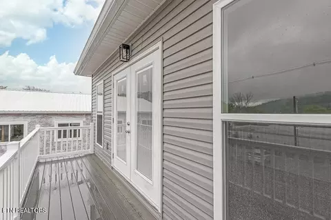 321 7th St, Rocky Top, TN 37769