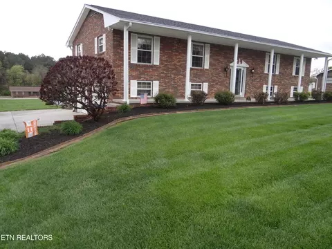 611 E Grinnell Cir, Knoxville, TN 37924