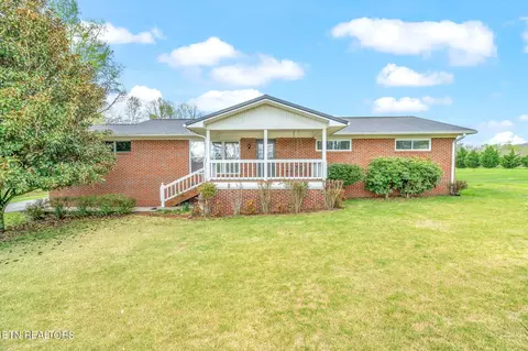 145 Cumberland Rd, Oliver Springs, TN 37840