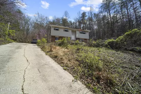 246 Graves Holw, Maynardville, TN 37807