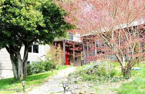 6726 Ball Camp Pike, Knoxville, TN 37931