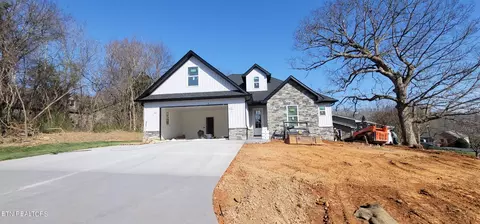 141 Daleyuhski Way, Loudon, TN 37774