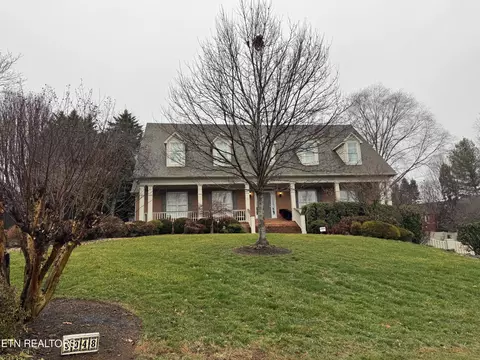 9048 Hemingway Grove Cir, Knoxville, TN 37922