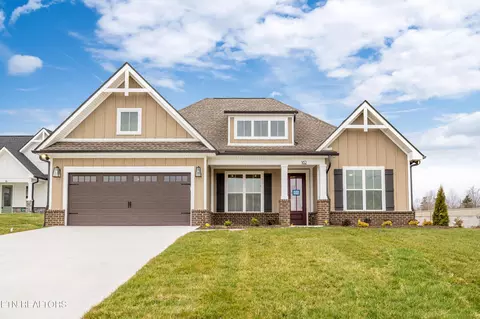 162 Bittersweet Ln, Lenoir City, TN 37771