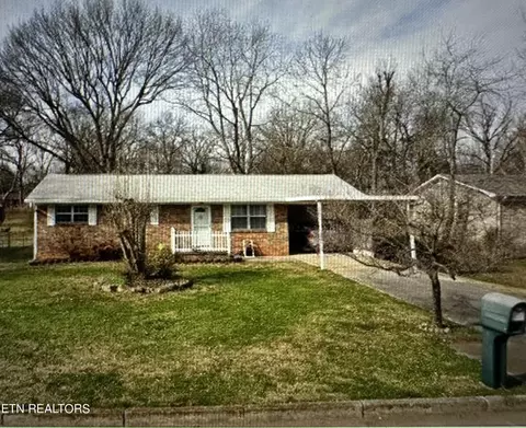 687 Grant St, Alcoa, TN 37701