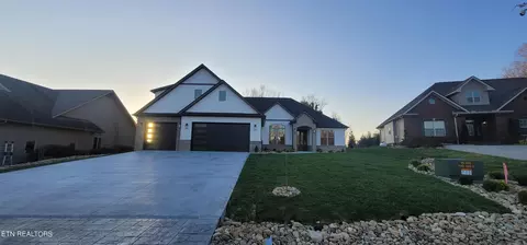 254 Chatuga Way, Loudon, TN 37774