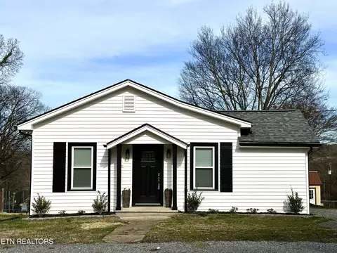 2919 Washington Pike, Knoxville, TN 37917