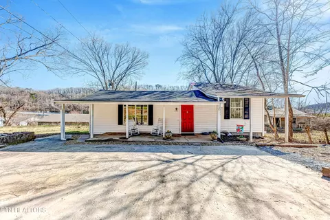 2646 Greenway Dr, Knoxville, TN 37918