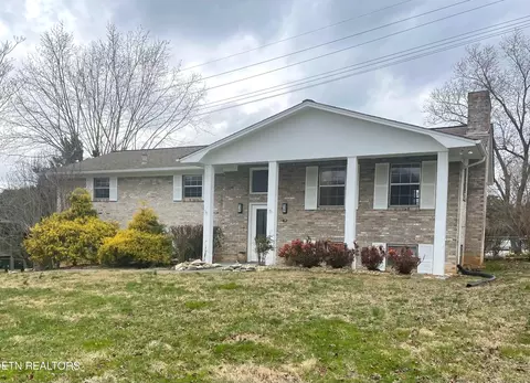4605 Zirkle Dr, Knoxville, TN 37918