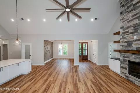 302 Ootsima Ln, Loudon, TN 37774 photo 6