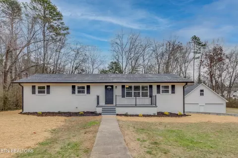 1700 Treemont Rd, Knoxville, TN 37912