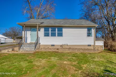 189 Fletcher Ct, Maryville, TN 37804