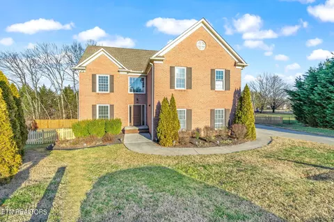 706 Concord Farms Ln, Knoxville, TN 37934