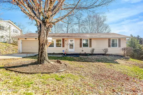 7422 Pinto Ln, Corryton, TN 37721