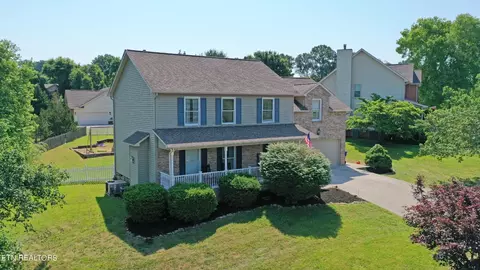 457 Country Run Cir, Powell, TN 37849