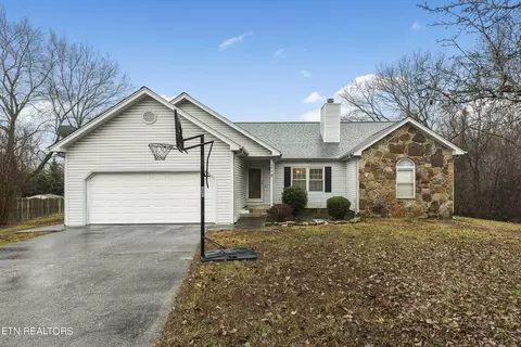 4814 Clairson Dr, Knoxville, TN 37931