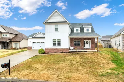 6312 Knightsboro Rd, Knoxville, TN 37912