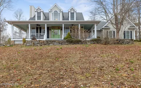 9245 Arlington Ridge Way, Powell, TN 37849