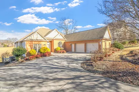 5008 Horseshoe Tr, Morristown, TN 37814