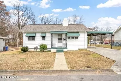 111 Temple Rd, Oak Ridge, TN 37830