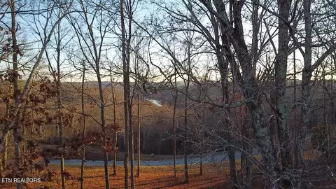 615 Prestige Rdg, La Follette, TN 37766