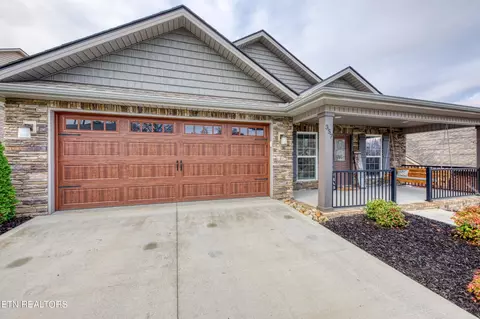 357 Conner Ln, Lenoir City, TN 37772