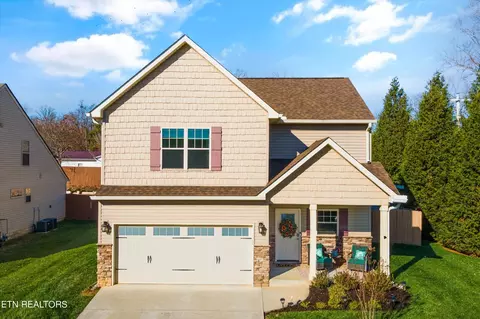 12007 Woodhollow Ln, Knoxville, TN 37932