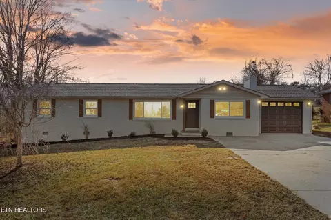 4000 Deerfield Rd, Knoxville, TN 37921