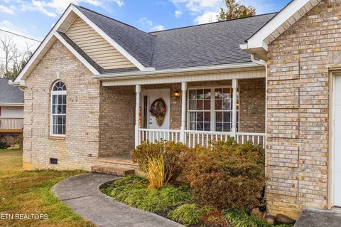 282 Walnut Ln, Corryton, TN 37721 photo 3