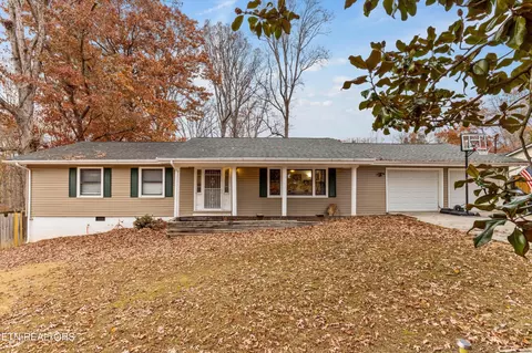 219 East Dr, Powell, TN 37849