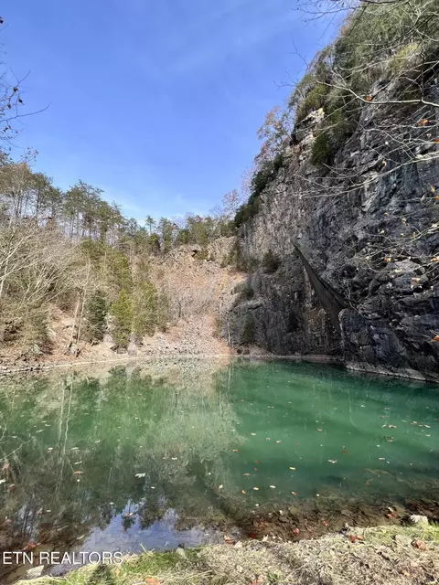 3528 Ellistown Rd, Knoxville, TN 37924