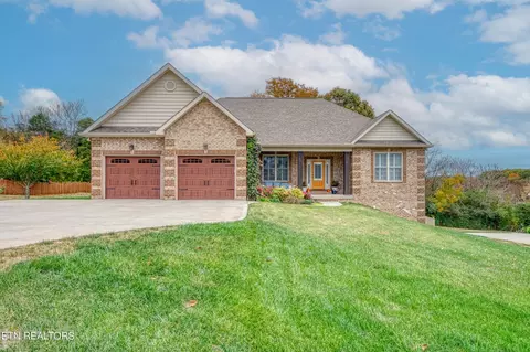 1258 Biscayne Dr, Lenoir City, TN 37771