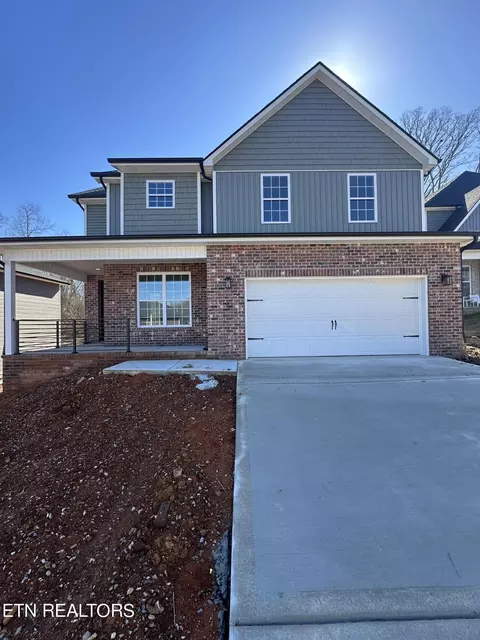 2330 Birch Hollow Ln, Knoxville, TN 37920