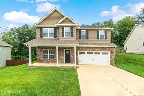 3202 Oakwood Hills Ln, Knoxville, TN 37931