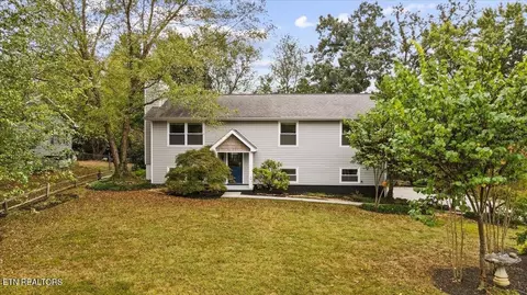 10805 Concord Woods Dr, Knoxville, TN 37934