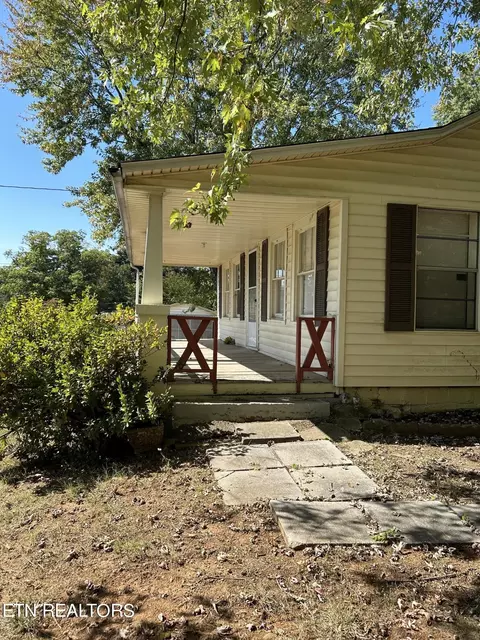 1818 Kim Watt Dr, Knoxville, TN 37909