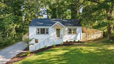 502 Alandale Dr, Knoxville, TN 37920
