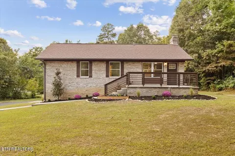 221 Sarvis Dr, Knoxville, TN 37920