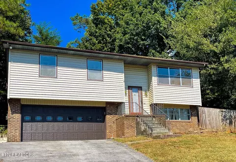 3433 Ben Alder Ln, Knoxville, TN 37931