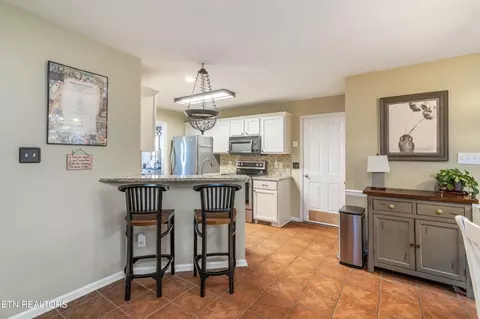 7219 Emerald Heath Rd, Powell, TN 37849 photo 11