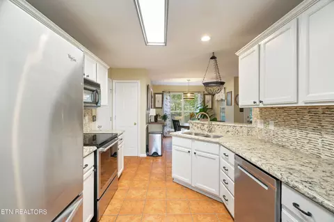 7219 Emerald Heath Rd, Powell, TN 37849 photo 9