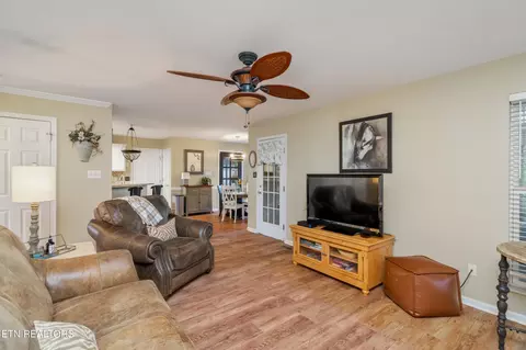 7219 Emerald Heath Rd, Powell, TN 37849 photo 16