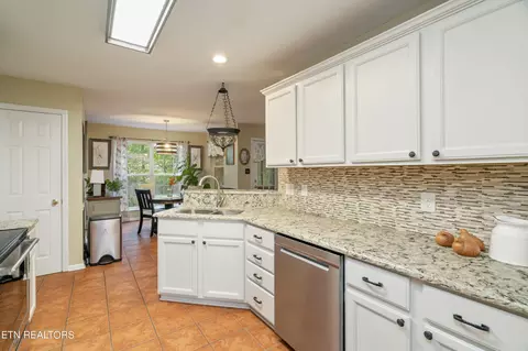 7219 Emerald Heath Rd, Powell, TN 37849 photo 8